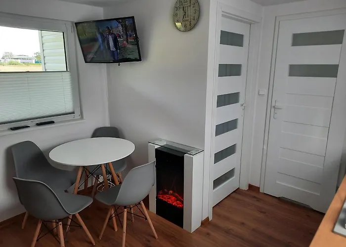 Fajne ウストロニエ・モルスキエ