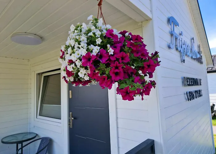 Fajne * ウストロニエ・モルスキエ