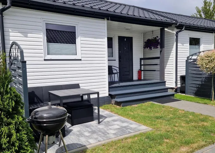 Fajne ロッジ ウストロニエ・モルスキエ